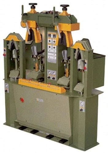 Technicien en électricité et maintenance industrielleجميع أشغال الكهرباء الصناعية و المعمارية 