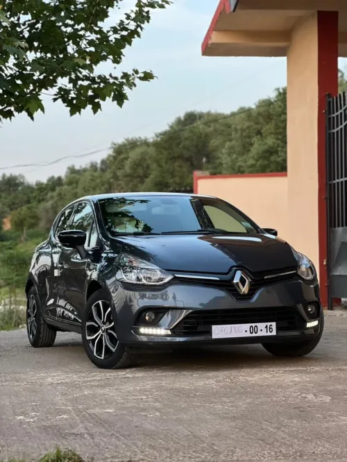 Renault Clio 4 2019 Limited 2