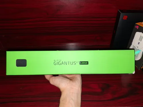 Zowie ZA12-C, Glorious Model O2 Wireless, Razer Gigantus v2