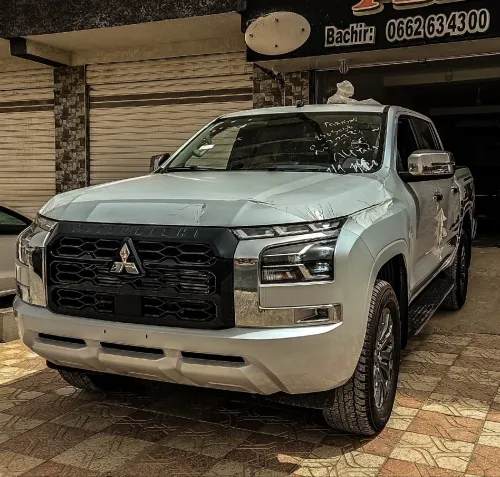 Mitsubishi L200 2025 Double cabine