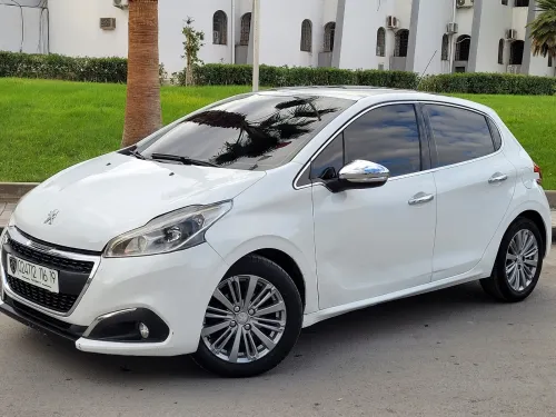 Peugeot 208 2016 Allure Facelift