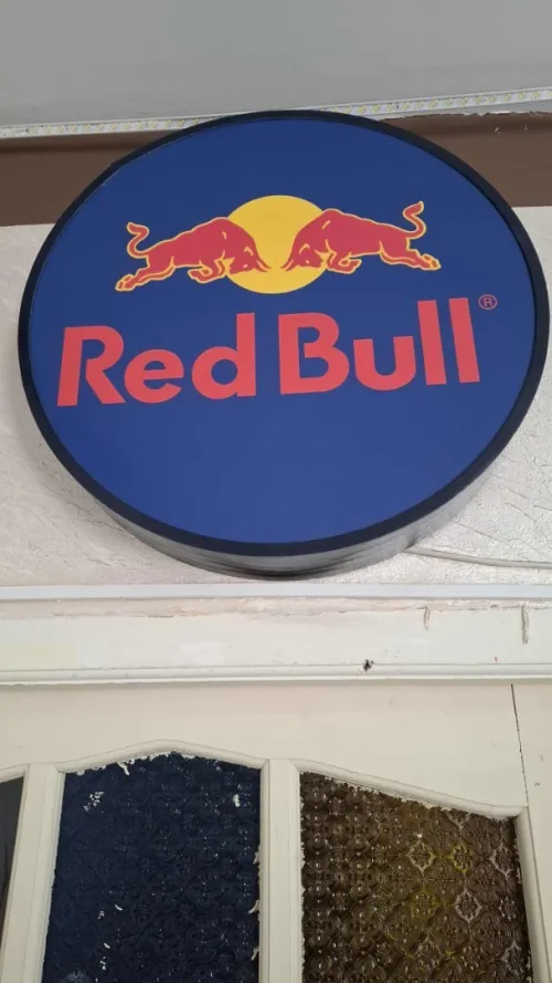 LOGO REDBULL
