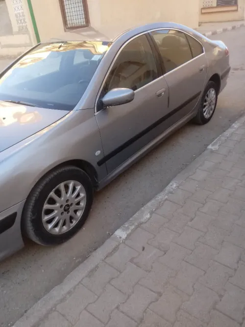 Peugeot 607 2002 2.0