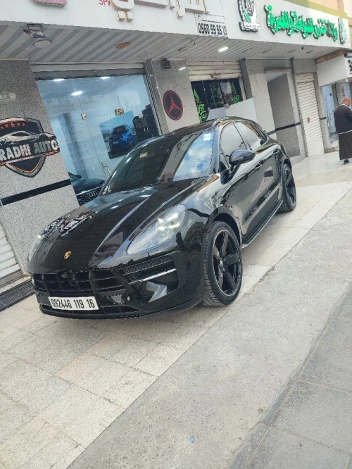 Porsche Macan 2019 Kit GTS full black