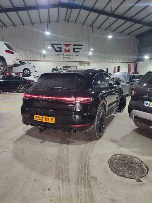 Porsche Macan 2019 Kit GTS full black