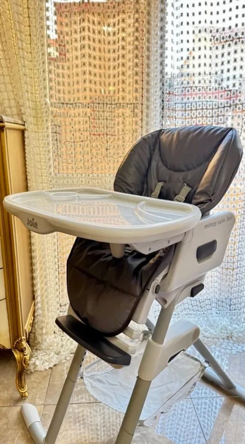 Chaise haute bébé JOIE Mimzy Spin 3in1 Excellent état