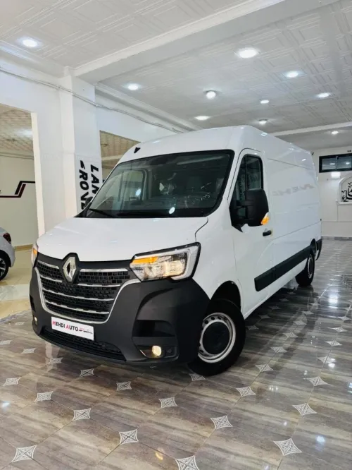 Renault Master 2025 2 Paneu