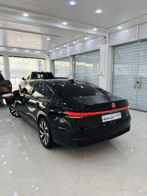 Volkswagen Passat 2025 Pro