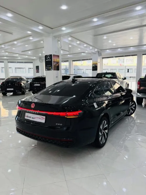 Volkswagen Passat 2025 Pro
