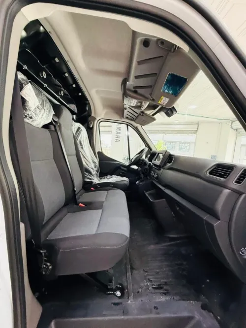 Renault Master 2025 2 Paneu