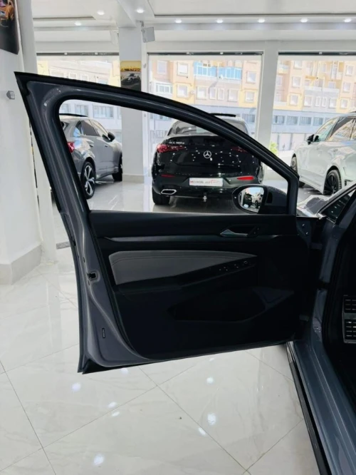 Volkswagen Golf 8 2025 Pro R-line