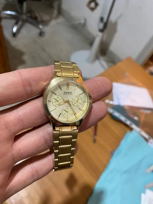 Montre Homme CASIO Acier Inoxydable & Style Raffiné