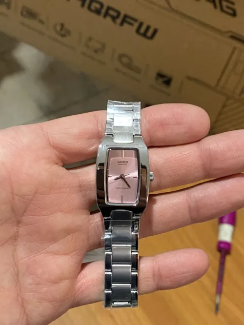 Montre CASIO Bracelet Acier  Élégance Fine & Féminine