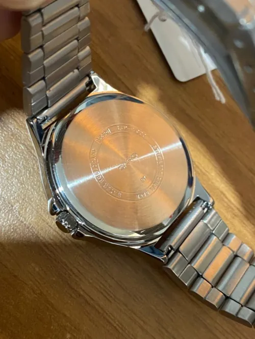 Montre Homme CASIO Acier Inoxydable & Style Raffiné
