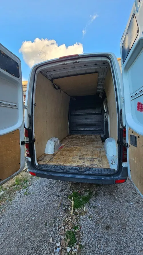 Mercedes Sprinter 2013 Surélevé chassis moyen