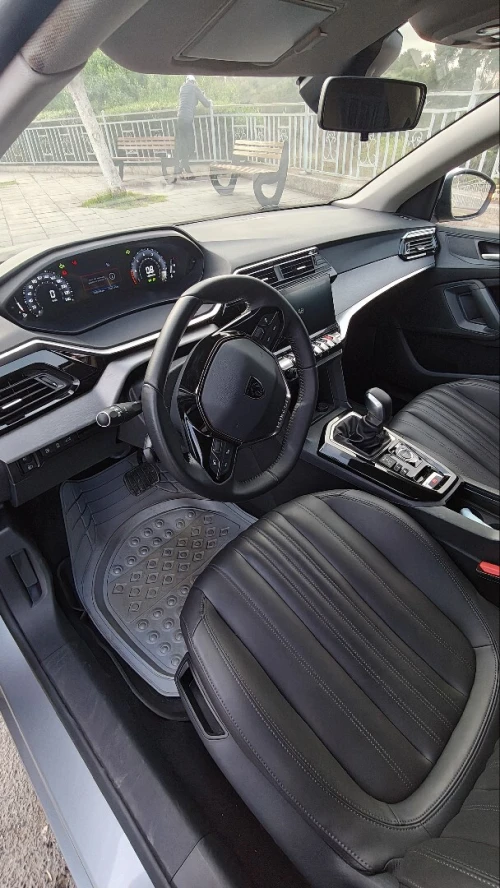 Peugeot 408 2025 Allure