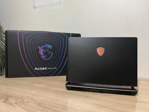 MSI RAIDER GE 68HX 13V I9 13980HX -32 Go- 1TB SSD -16 pouce - RTX 4070 08 GB .