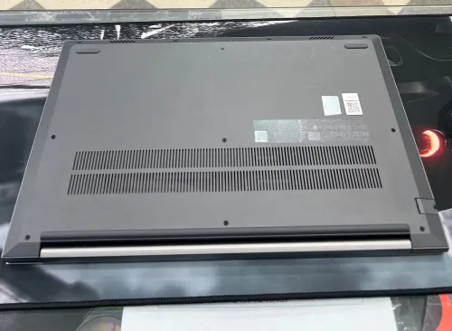 Lenevo Thinkbook 15 ryzen 5 5500u 8G ddr4 512 SSD