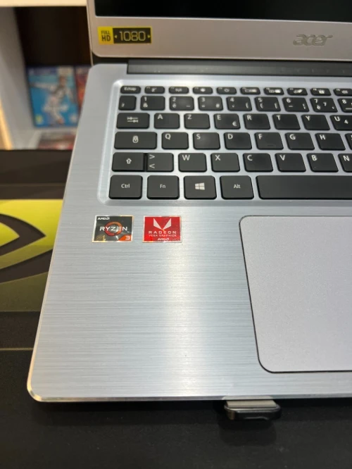 ACER Ryzen 3 3200 u 8G DDR4 128 SSD