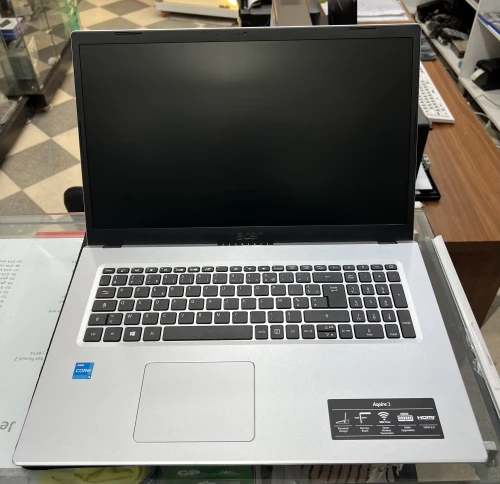Laptop Acer i3 11ème 8G Ram 256SSD