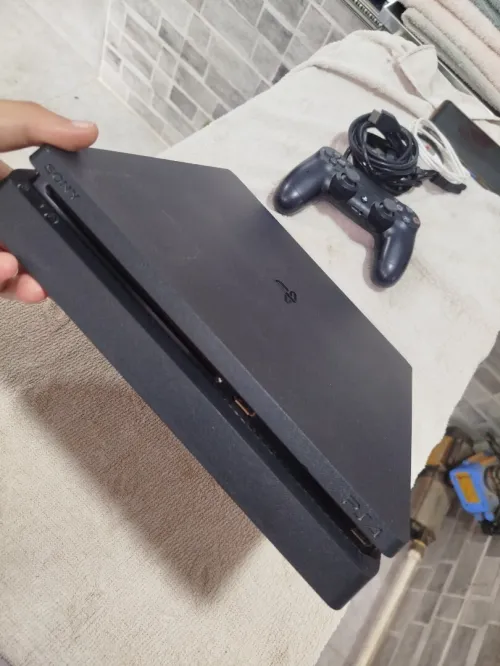 PLAY 4 SLIM FLASHÉ 1 TERA 