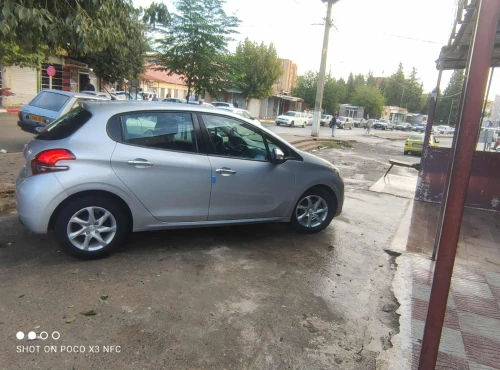 Peugeot 208 2016 Access