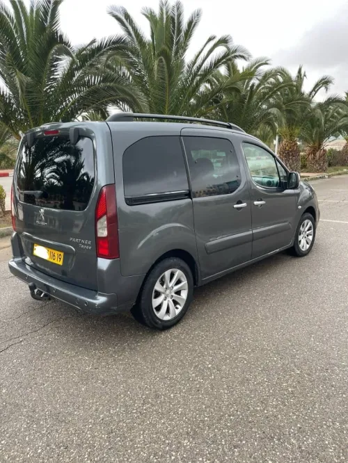 Peugeot Partner 2016 Tepee Allure 