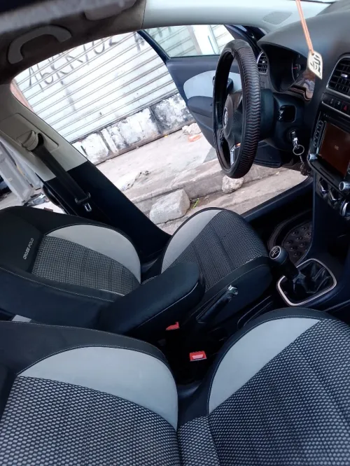 Volkswagen Polo 2011 Cros