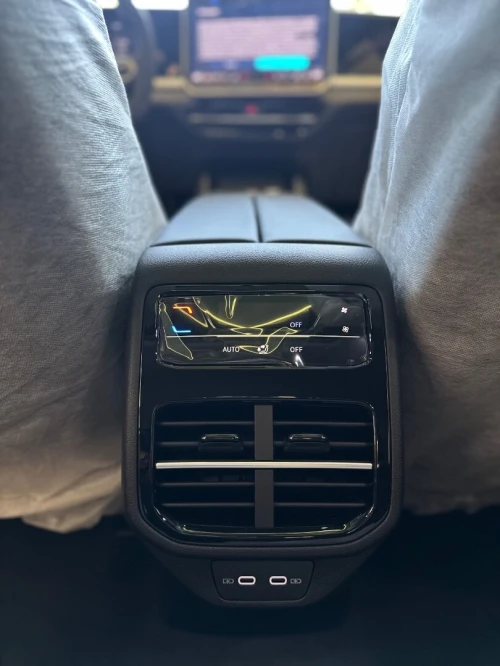 Volkswagen Passat 2025 PRO