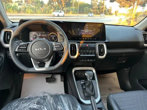 Kia Sonet 2025 Luxury