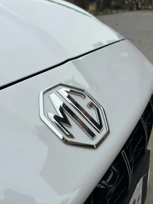 MG 5 2025 Luxry