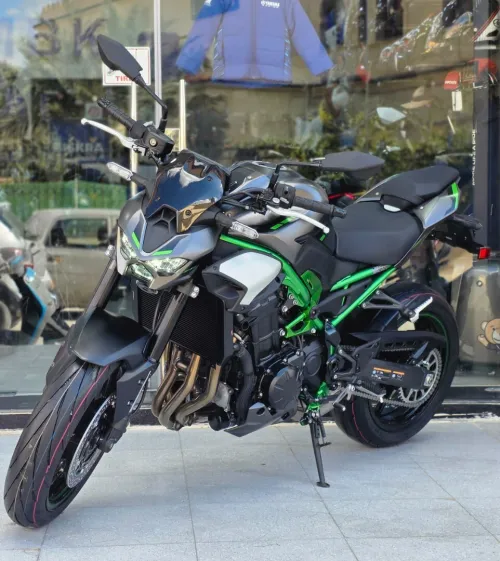 Kawasaki Z900 125cv 91kw 