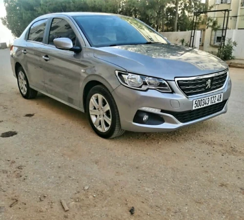 Peugeot 301 2022 Allure