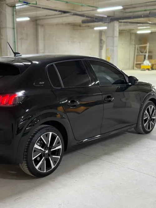 Peugeot 208 2023 GT