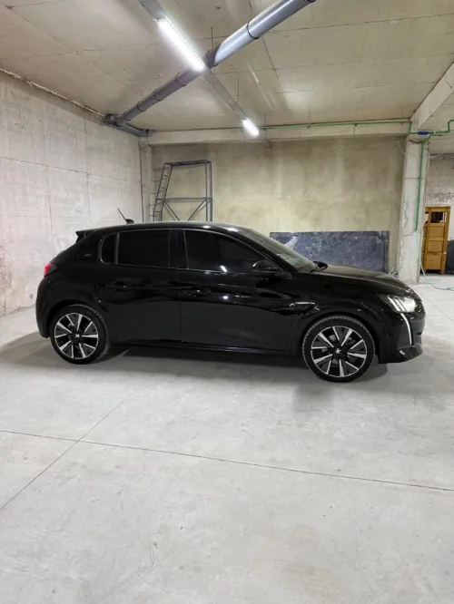 Peugeot 208 2023 GT