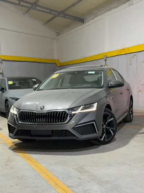 Skoda Octavia Pro 2025 Full Option