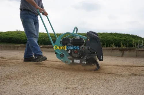 AMMANN Compacteur manuel, plaque vibrante et pilonneuse 