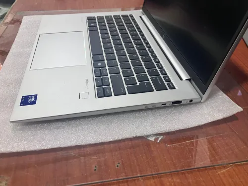 HP EliteBook 840 G11 Intel Core Ultra 5 - 16 Go RAM - 512 Go SSD