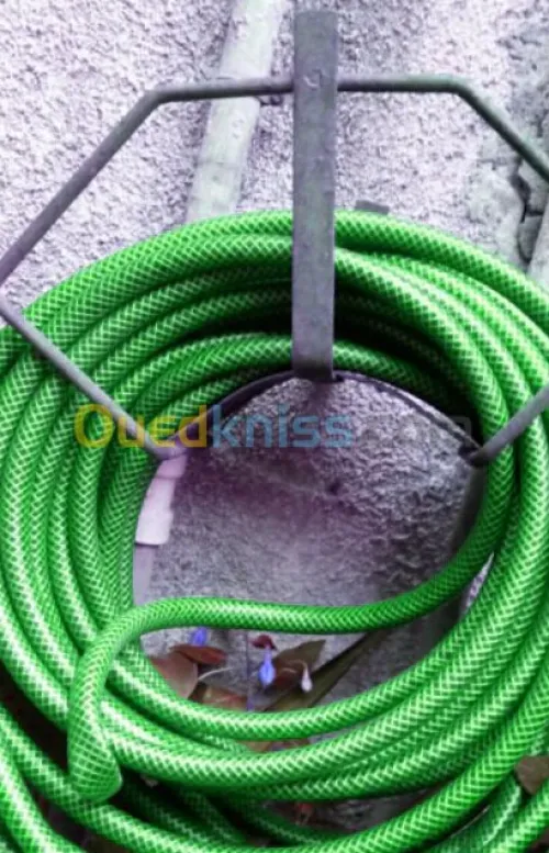 dévidoir mural pour tuyau 