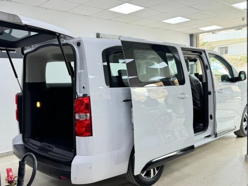 Peugeot Traveller 2026 VIP