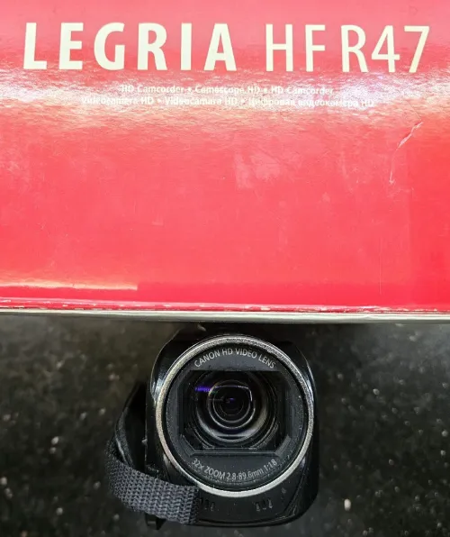 CANON LEGRIA HF R47