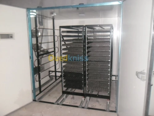 COUVOIR     ( INCUBATEUR/ECLOSOIR)