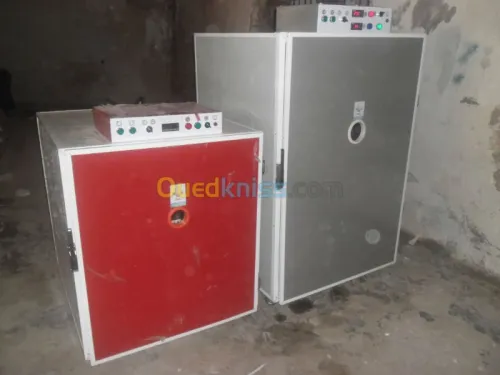 COUVOIR     ( INCUBATEUR/ECLOSOIR)