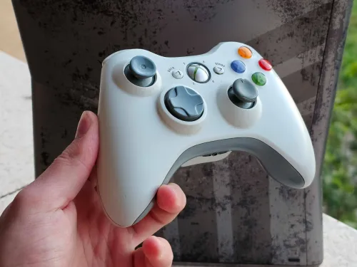 xbox 360 slim edition mw3