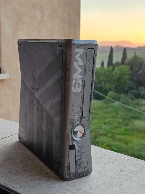 xbox 360 slim edition mw3