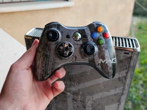xbox 360 slim edition mw3