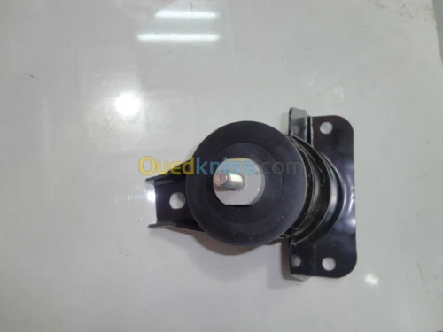 support moteur AV Droite SUZUKI SWIFT