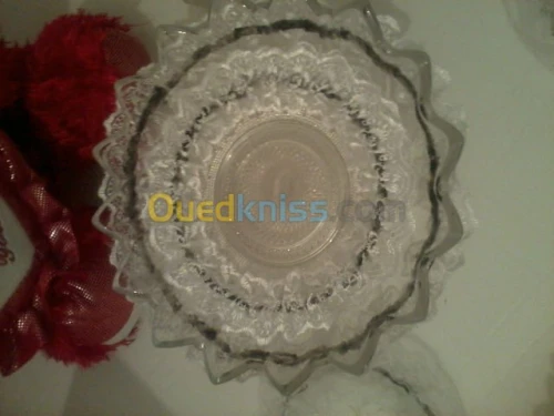 les assiettes .les fleurs  