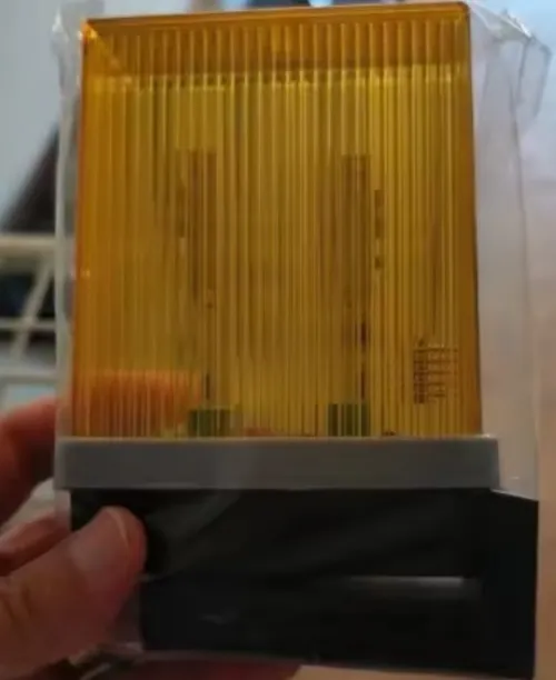 Gerophare pour portail électrique