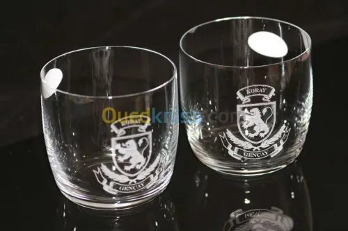  GRAVURE ET  DÉCOUPE AU LASER